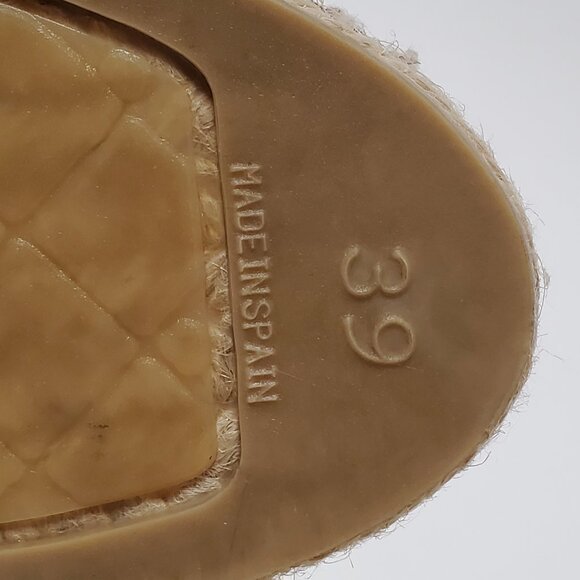 CHANEL SHOES CC LOGO BEIGE LAMBSKIN LEATHER FLATS ESPADRILLE sz 39 US 7.5 - Picture 14 of 16